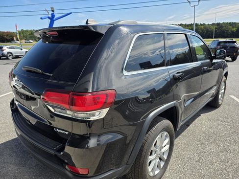 Used 2021 Jeep Grand Cherokee Laredo image 5