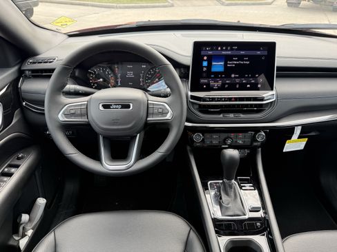 New 2026 Jeep Compass Latitude AWD/4WD image 11