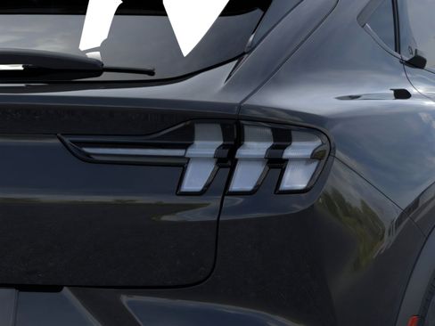 New 2026 Ford Mustang Mach-E Select image 21