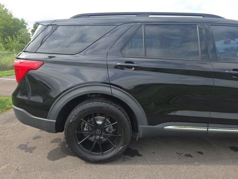 Used 2020 Ford Explorer XLT w/ Equipment Group 202A AWD/4WD image 7