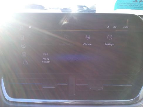 Used 2024 Chevrolet Trax LT w/ Driver Confidence Package image 22