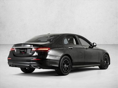 Used 2021 Mercedes-Benz E 350 Sedan image 5