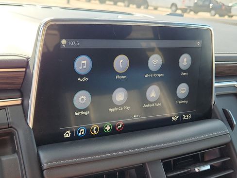 Used 2021 Chevrolet Suburban Z71 w/ Luxury Package image 15