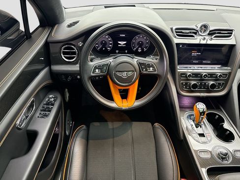 Certified 2023 Bentley Bentayga AWD/4WD image 10