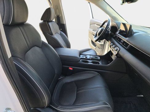 Used 2023 Honda Pilot Elite image 12