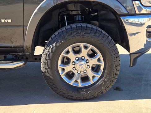 Used 2022 RAM 2500 Laramie image 34