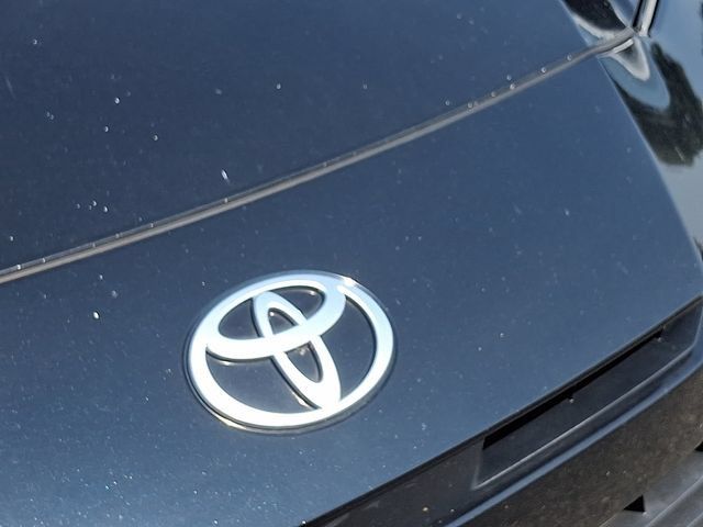 Used 2025 Toyota Camry LE FWD image 4