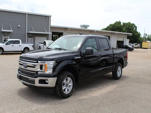 Used 2018 Ford F150 XLT RWD image 2