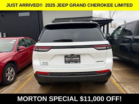 New 2025 Jeep Grand Cherokee Limited w/ Black Appearance Package image 12