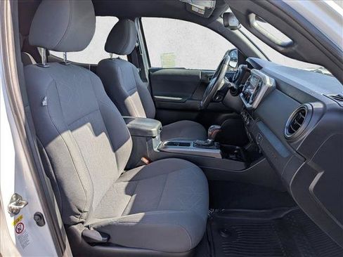 Used 2019 Toyota Tacoma TRD Sport w/ Technology Package AWD/4WD image 20
