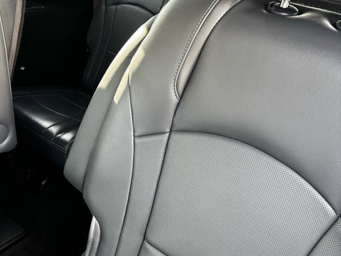 Used 2020 Buick Enclave Essence w/ Sound and Sites Package image 13