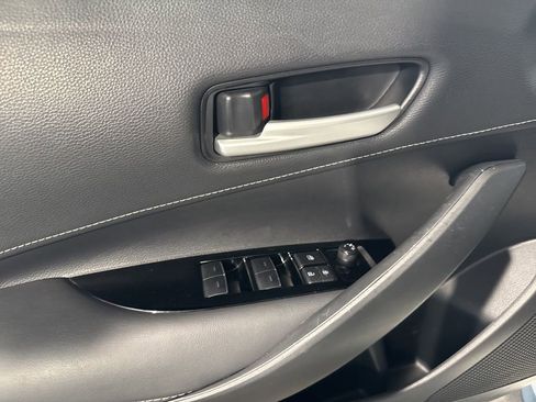 Used 2022 Toyota Corolla SE FWD image 31