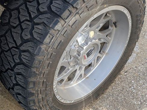 Used 2022 GMC Sierra 1500 SLT image 9