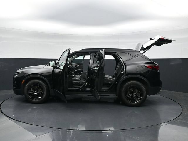 Used 2023 Chevrolet Blazer LT w/ Midnight/Sport Edition AWD/4WD image 48