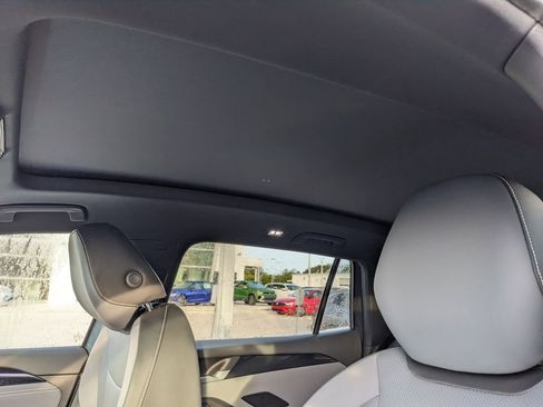 New 2026 Volkswagen Tiguan SE R-Line image 21