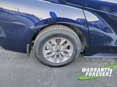 Used 2022 Toyota Sienna LE image 20