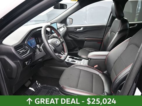 Used 2025 Ford Escape ST-Line AWD/4WD image 17