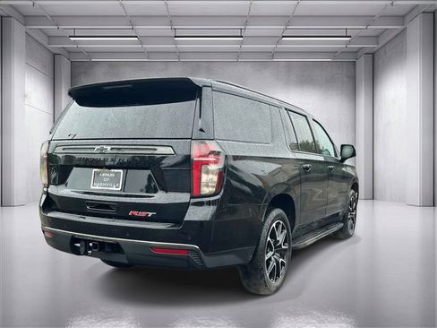 Used 2022 Chevrolet Suburban RST w/ Luxury Package AWD/4WD image 3