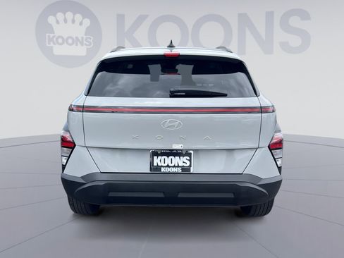Used 2025 Hyundai Kona SEL FWD image 15