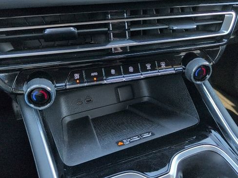 Certified 2024 Chevrolet Traverse LT w/ Trailering Package image 25