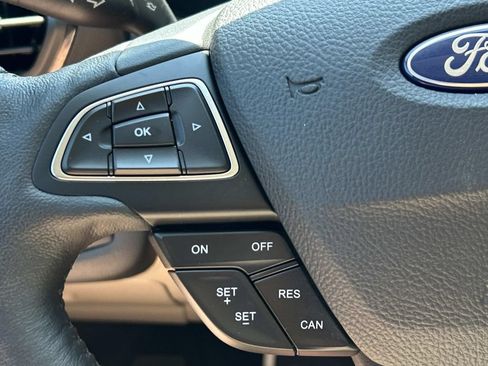 Used 2018 Ford Escape Titanium AWD/4WD image 29