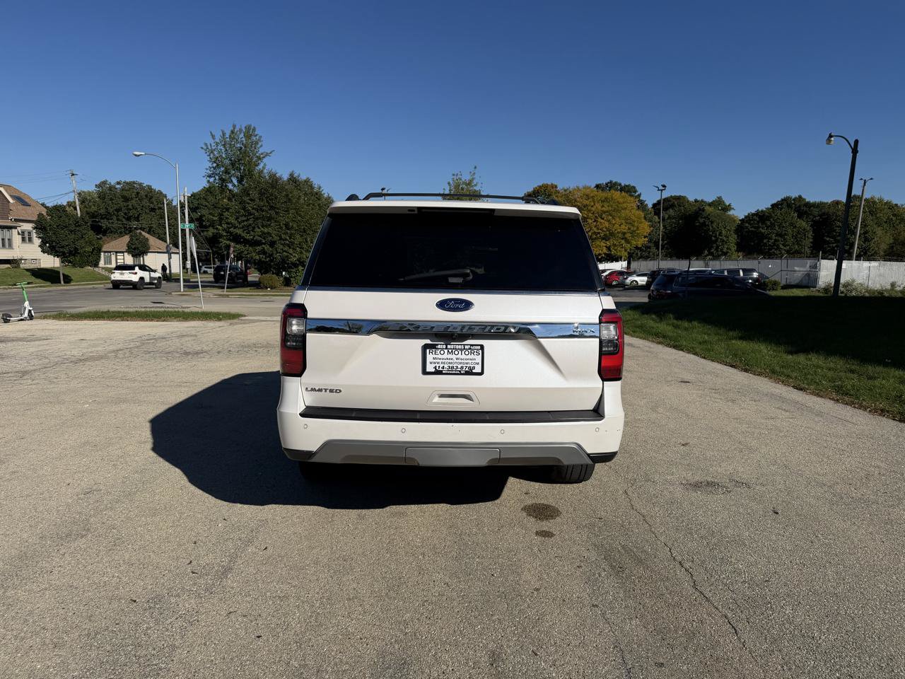 Used 2019 Ford Expedition Max Limited w/ Equipment Group 301A AWD/4WD image 6