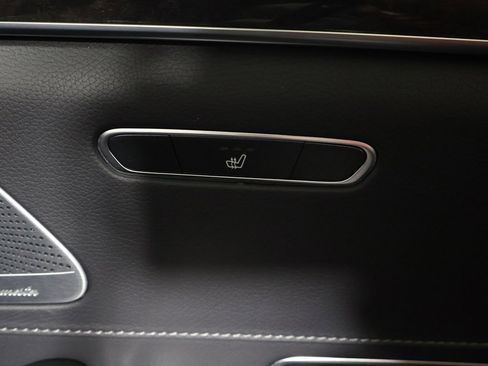 Used 2019 Mercedes-Benz S 560 4MATIC Sedan image 42