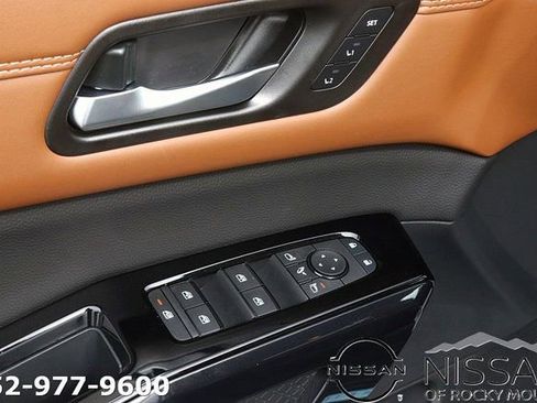 New 2026 Nissan Pathfinder Platinum w/ Cargo Package FWD image 10