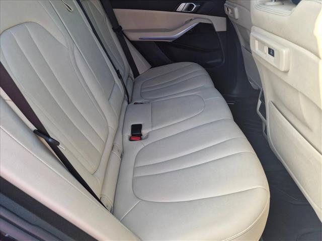 Used 2021 BMW X5 sDrive40i w/ Premium Package 2 RWD image 19