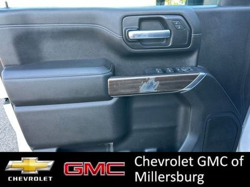 Used 2020 Chevrolet Silverado 2500 LT w/ Convenience Package AWD/4WD image 12