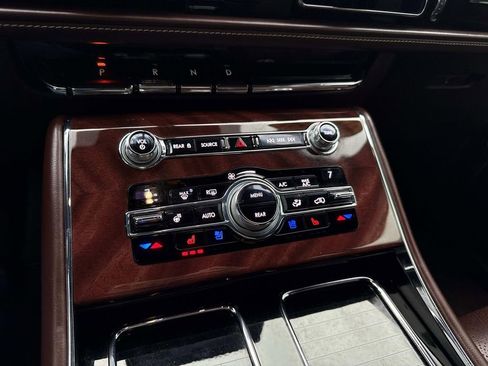 Used 2020 Lincoln Aviator Black Label Grand Touring image 25