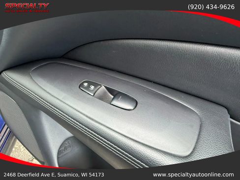 Used 2020 Nissan Pathfinder S image 28