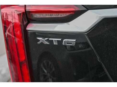 Used 2023 Cadillac XT6 Premium Luxury w/ Technology Package image 9