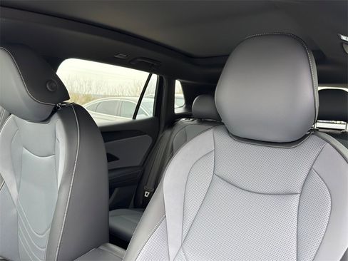 New 2026 Volkswagen Tiguan SE R-Line image 12