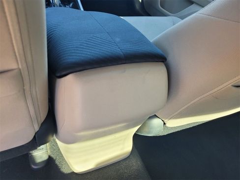 Used 2017 Honda Accord LX image 6