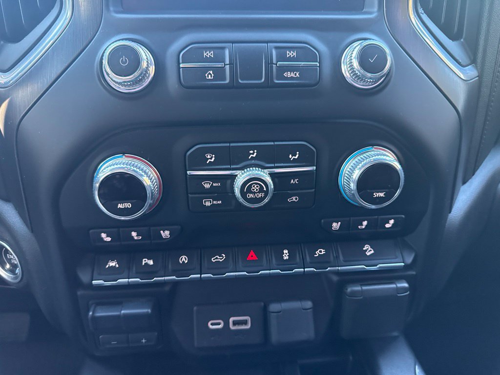 Used 2020 GMC Sierra 1500 AT4 w/ AT4 Premium Package AWD/4WD image 22