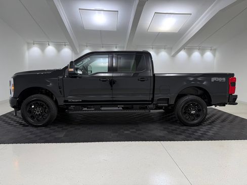 New 2026 Ford F250 Lariat w/ Black Appearance Package AWD/4WD image 4