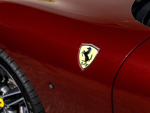 Used 2025 Ferrari Roma Spider image 9