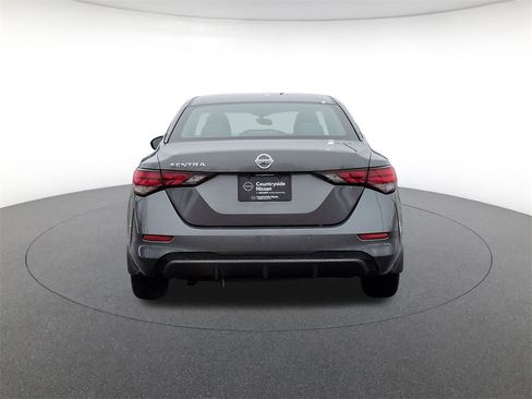 Used 2021 Nissan Sentra S image 6