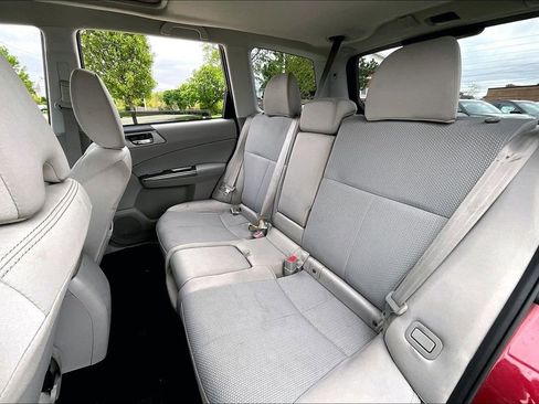 Used 2011 Subaru Forester 2.5X Premium w/ All-Weather Pkg AWD/4WD image 32