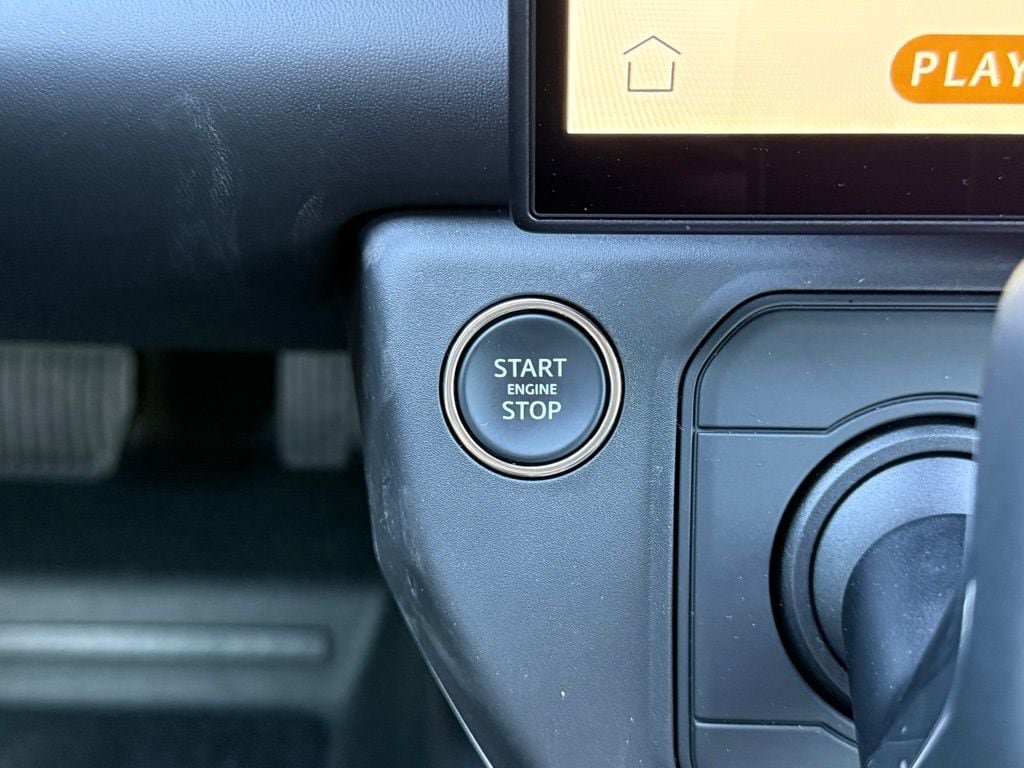 New 2026 Land Rover Defender 130 X-Dynamic SE AWD/4WD image 23