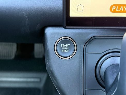 New 2026 Land Rover Defender 130 X-Dynamic SE image 23