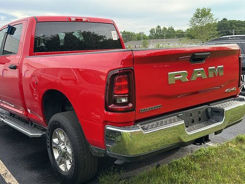 Used 2026 RAM 2500 Big Horn AWD/4WD image 4
