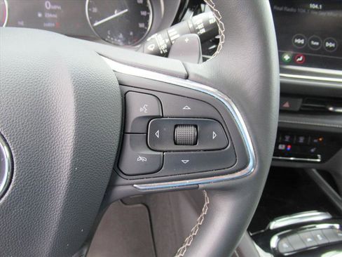 Used 2023 Buick Envision Preferred image 19