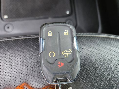 Used 2021 GMC Sierra 1500 AT4 w/ AT4 Premium Package image 32