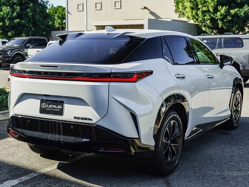 New 2026 Lexus RZ 350e 2WD image 2