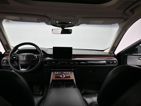 Used 2023 Lincoln Aviator Reserve w/ Equipment Group 201A image 32