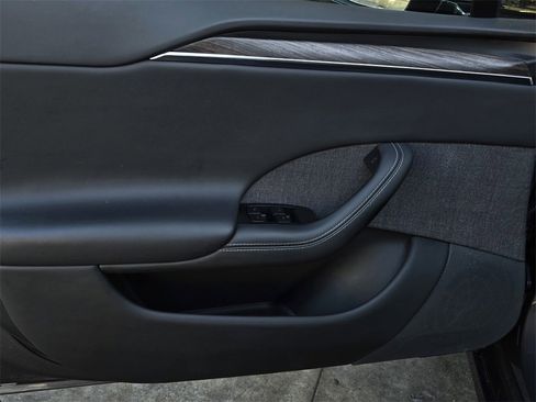 Used 2021 Tesla Model S Long Range image 10