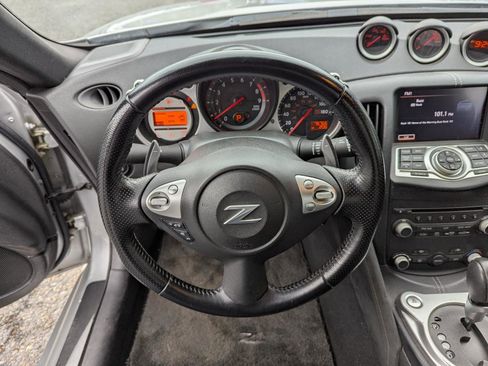 Used 2010 Nissan 370Z Touring w/ Sport Pkg RWD image 14