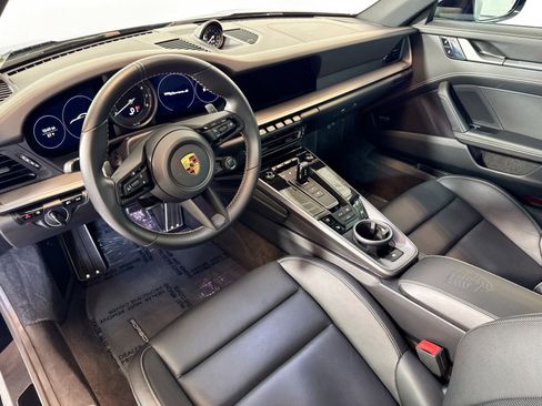 Used 2021 Porsche 911 Carrera S image 4